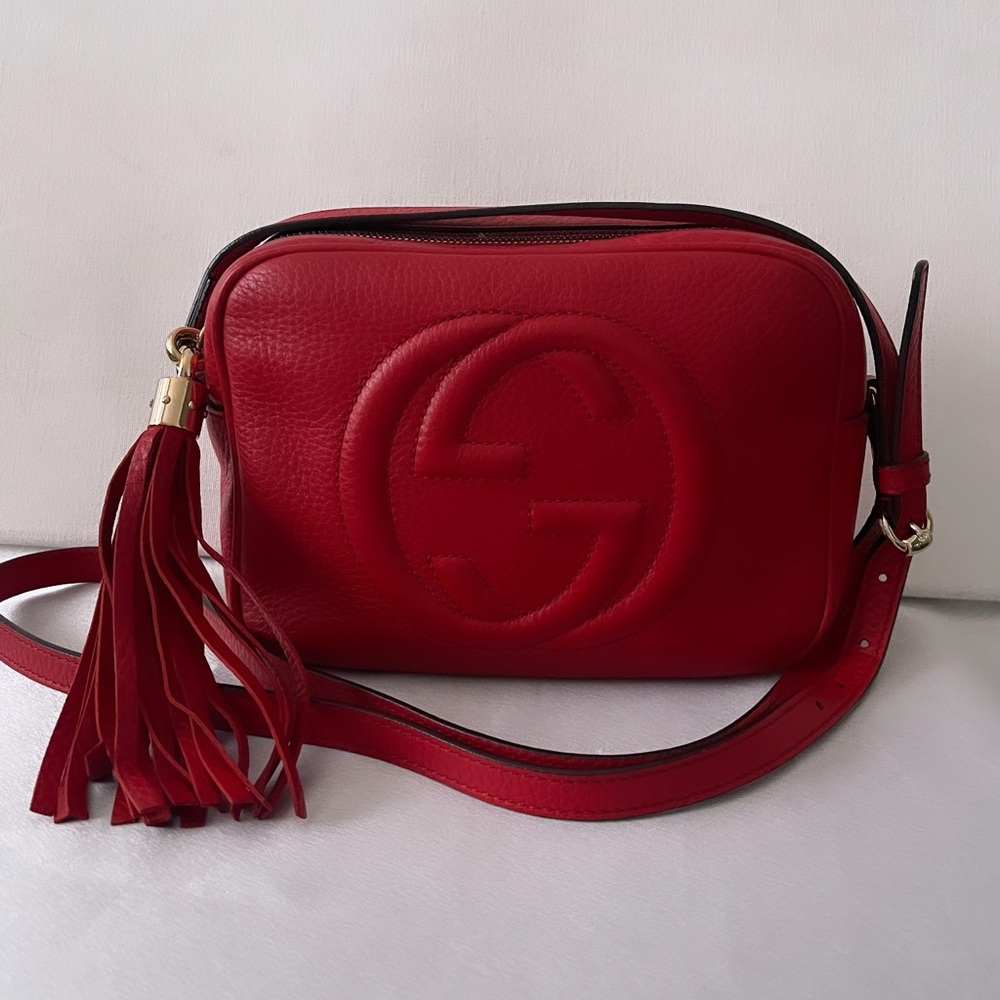 AUTHENTIC GUCCI SOHO DISCO RED SMALL CAMERA CROSSBODY BAG